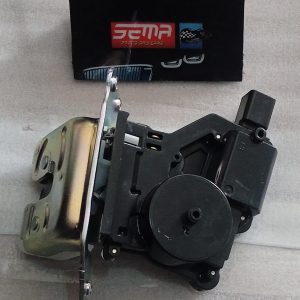 CHAPA CAJUELA SUZUKI SWIFT 2018-2023 82510-52R22
