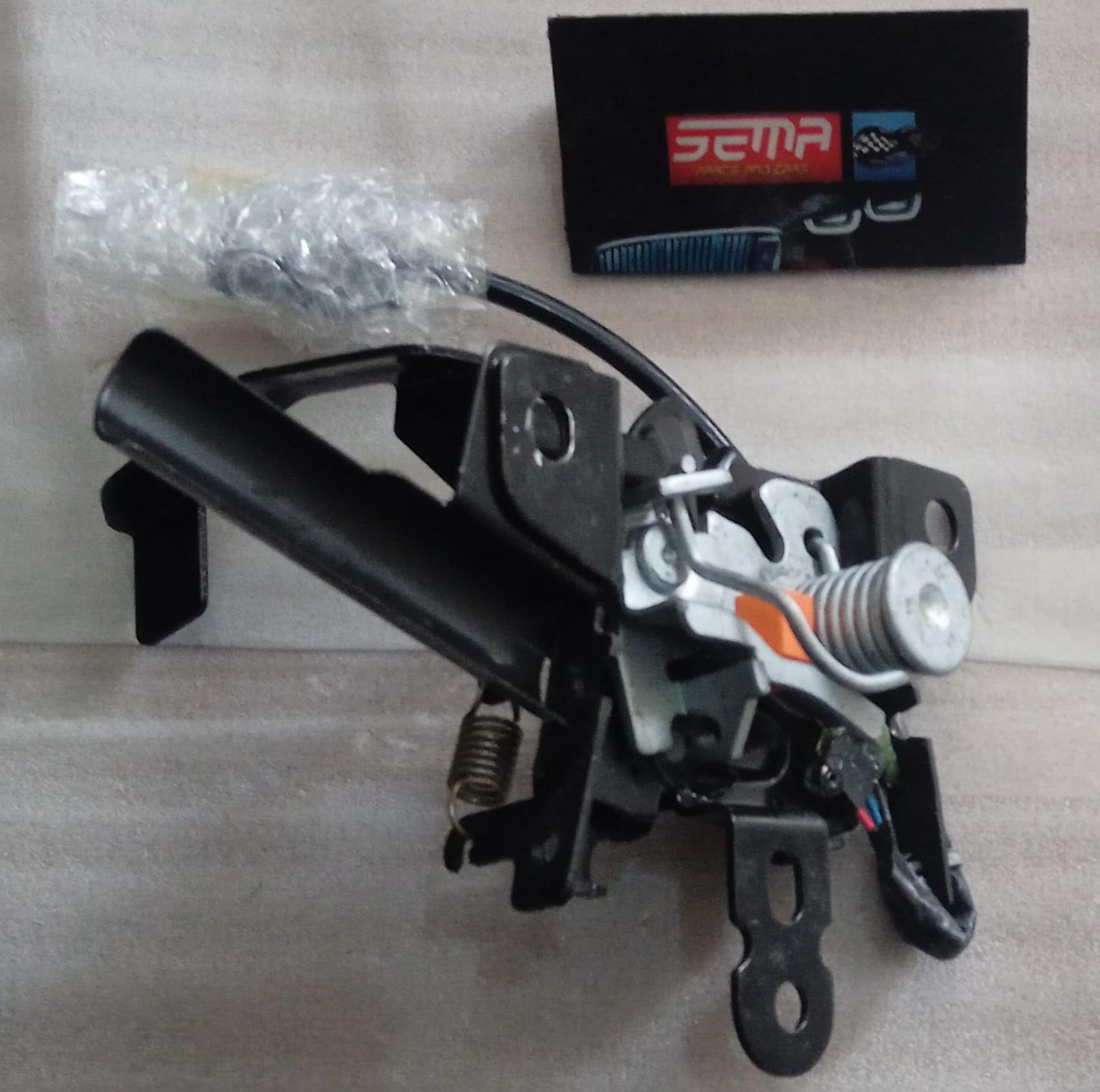 CHAPA CAJUELA SUBARU FORESTER 2024 57310SJ032 - Imagen 2