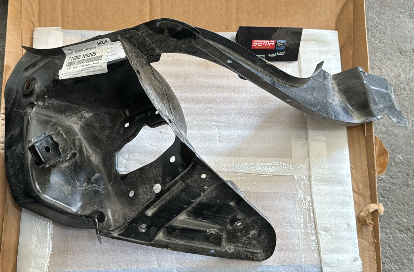 BASE DE CALAVERA DERECHA KIA RIO 2018-2023 71585j9200 - Imagen 2