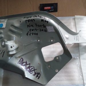 BASE DE CALAVERA TRASERA DERECHA KIA FORTE 2017-2018 71580-7600