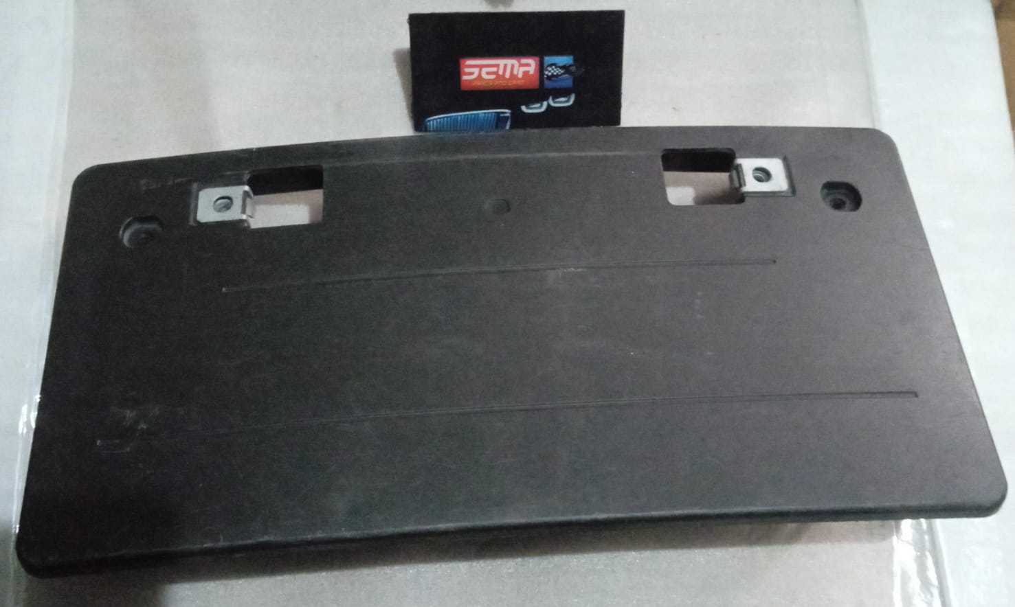 PORTA PLACA DELANTERA MERCEDES BENZ CLASE C 2015-2020 2058170378