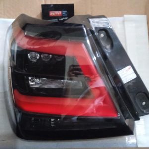 CALAVERA TRASERA IZQUIERDA SUZUKI SWIFT 2025-2026 1544BR00