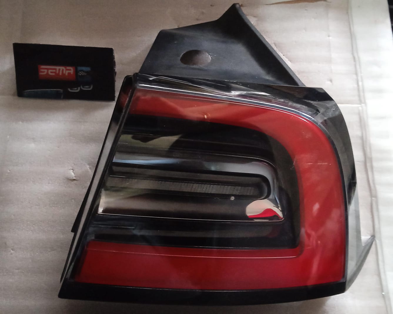 CALAVERA TRASERA DERECHA TESLA MODEL Y 2021-2025 1502087-00-D