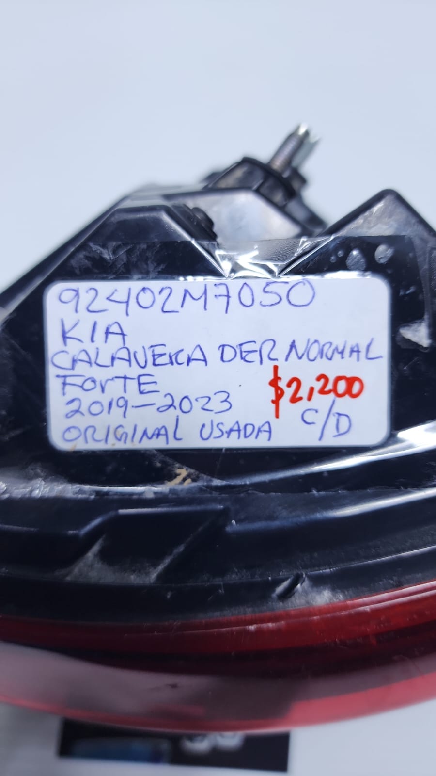CALAVERA TRASERA DERECHA KIA FORTE 2019-2023 92402M7050 - Imagen 4