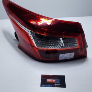 CALAVERA TRASERA IZQUIERDA NISSAN SENTRA TAIWAN 2017-2020 18-315-1990L-F