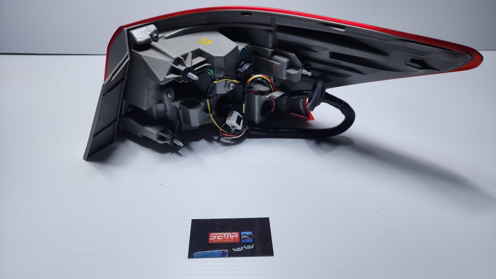 CALAVERA TRASERA IZQUIERDA NISSAN SENTRA TAIWAN 2017-2020 18-315-1990L-F - Imagen 2