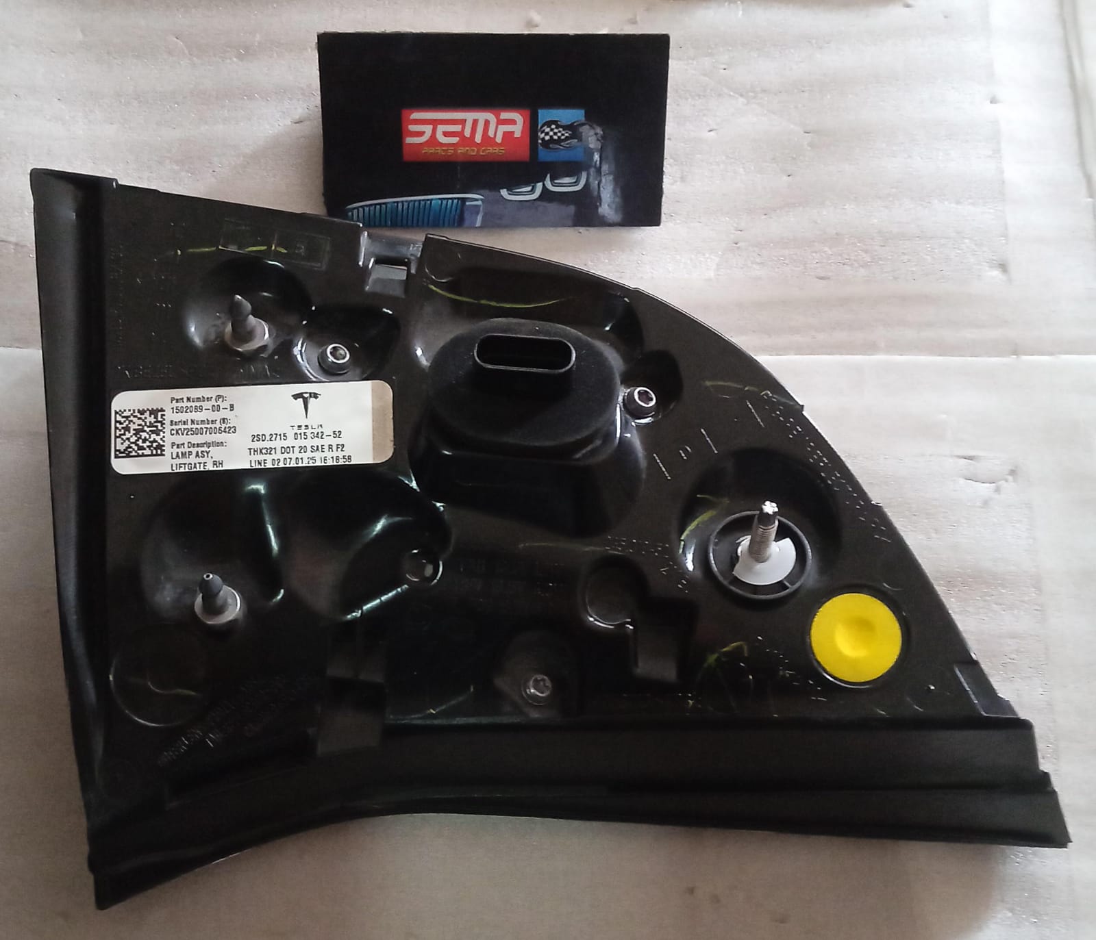 CALAVERA TRASERA DERECHA TESLA MODEL Y 2021-2023 1502089-00-B - Imagen 2