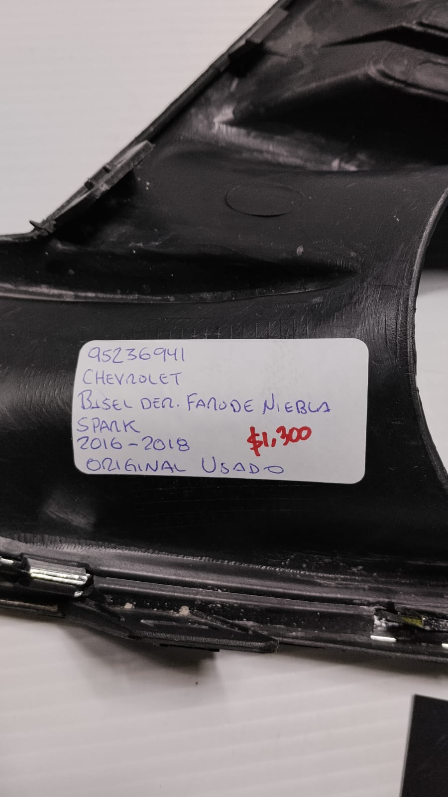 BISEL FARO DE NIEBLA DERECHO CHEVROLET SPARK 2016-2018 95236941 - Imagen 2