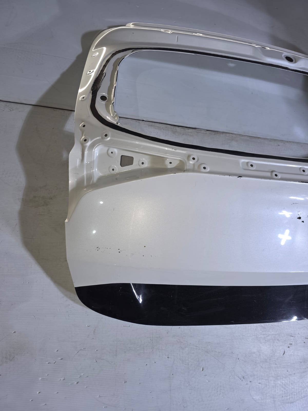 TAPA CAJUELA KIA SPORTAGE 2023-2025 963147852 - Imagen 4