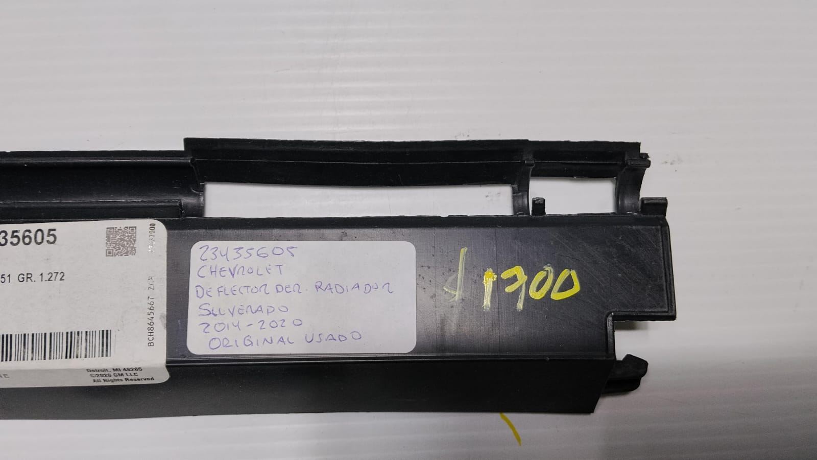 DEFLECTOR DE RADIADOR DERECHO CHEVROLET SILVERADO 2014-2020 23435605 - Imagen 2