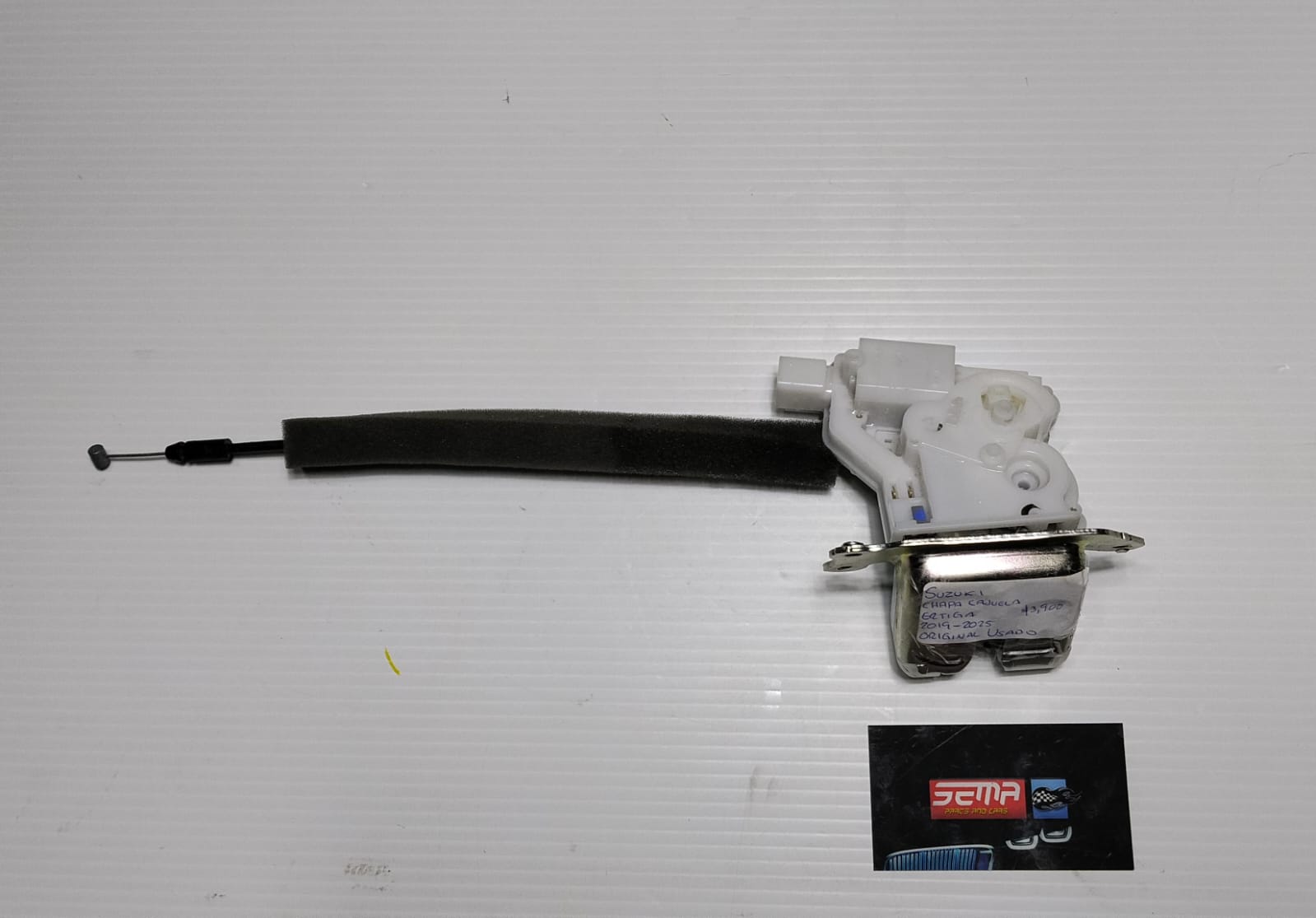 CHAPA CAJUELA SUZUKI ERTIGA 2019-2025 598251100 - Imagen 2