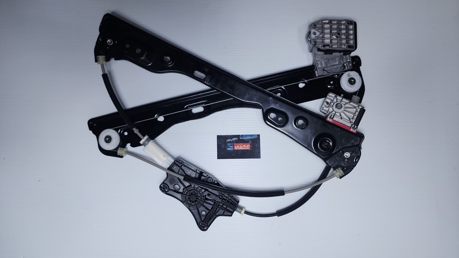 ELEVADOR VENTANA DELANTERO DERECHO TESLA MODEL Y 2023-2025 1526801-00-G