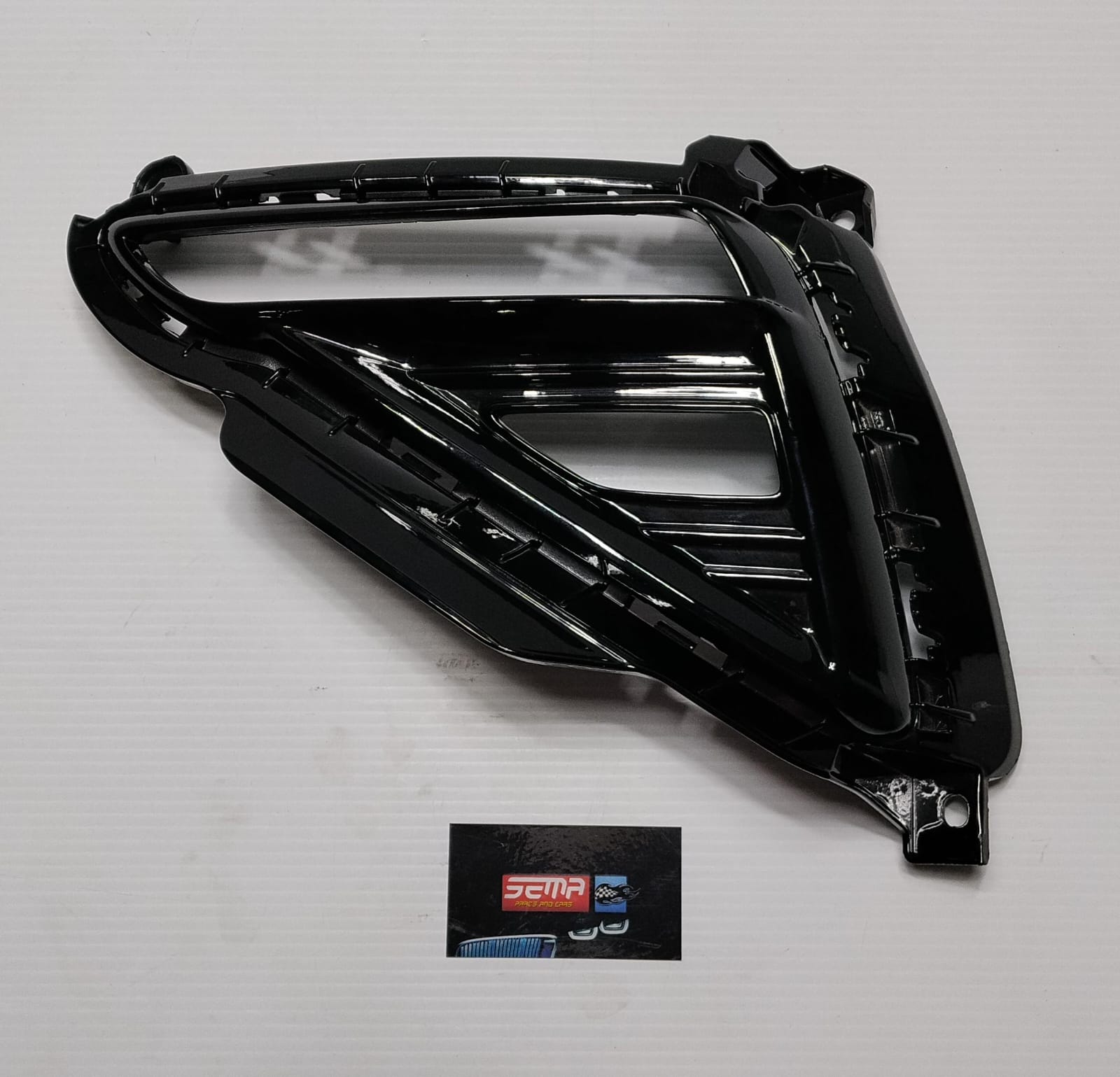 BISEL DE FACIA TRASERA DERECHA KIA FORTE 2019-2021 86662-M7010 - Imagen 2