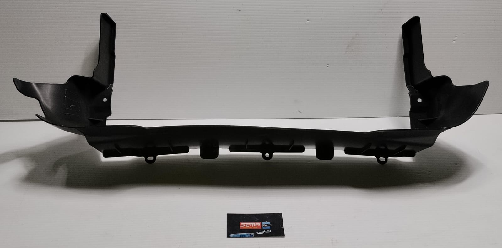 DEFLECTOR DE AIRE INFERIOR DE RADIADOR CHEVROLET SONIC 2012-2016 42391577 - Imagen 2