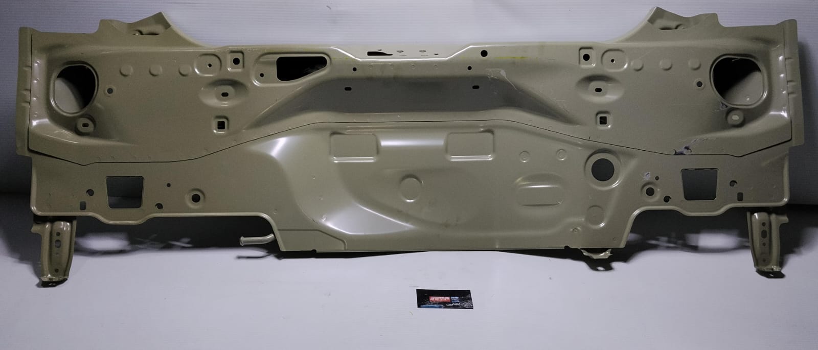 TOLVA CALAVERA SUZUKI SWIFT 2018-2023 65500-8500-000 - Imagen 3
