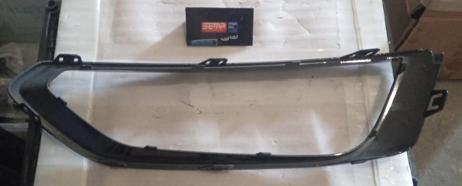 BISEL REJILLA DE FACIA DELANTERO IZQUIERDO BMW SERIE 2016 51117311666