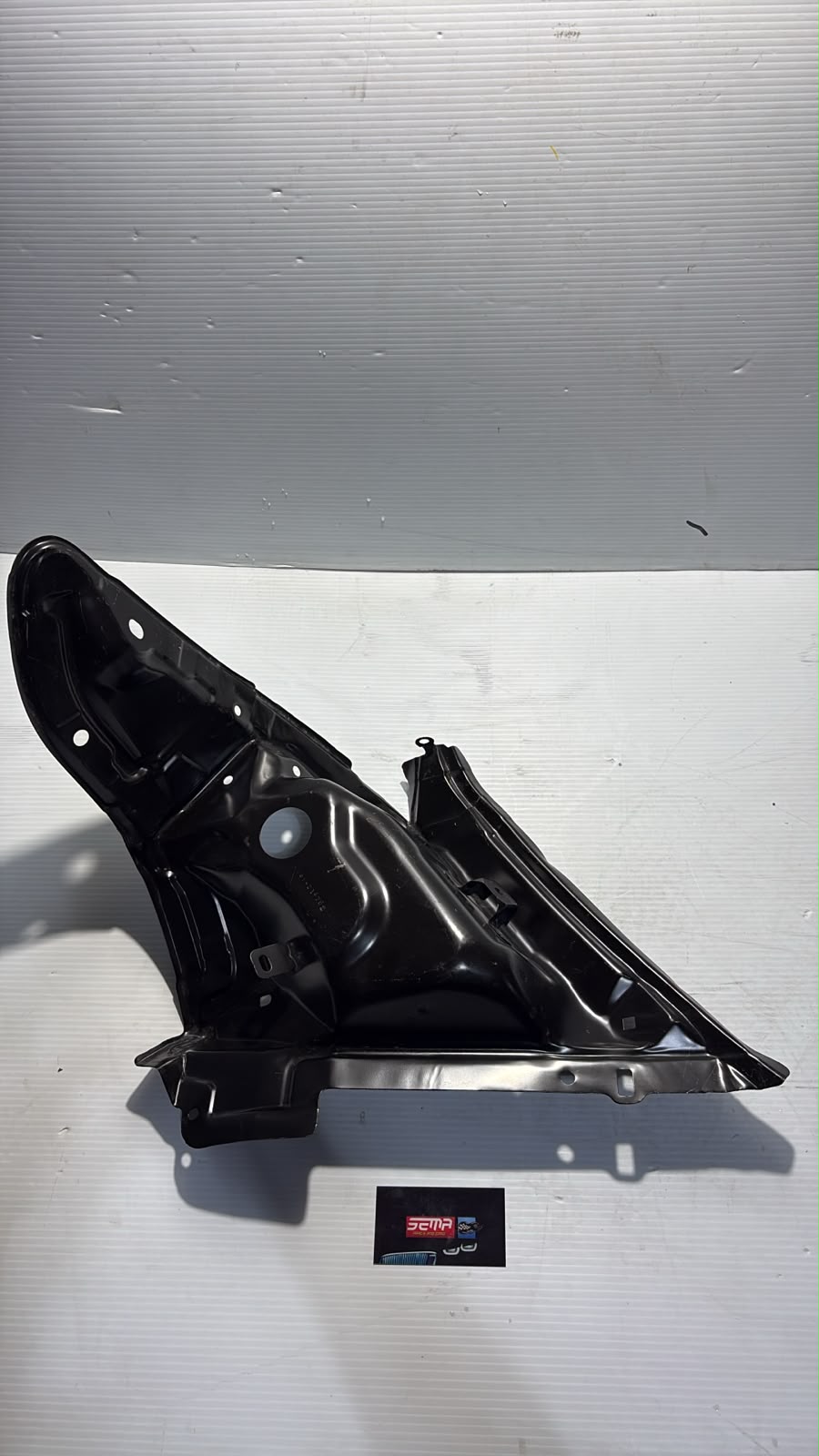 TOLVA CALAVERA IZQUINERA TRASERA DERECHA NISSAN VERSA 2012-2016 7814216782