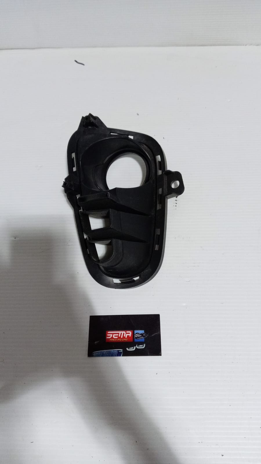BISEL FARO DE NIEBLA DELANTERA IZQUIERDA KIA RIO 2020 86523--H9010