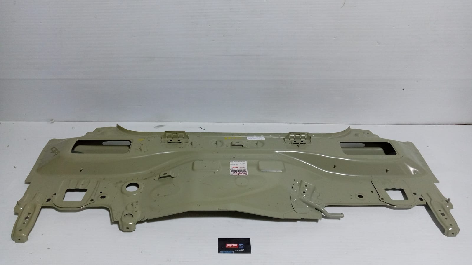 TOLVA CALAVERA SUZUKI SWIFT 2018-2023 65500-80500-000 - Imagen 2